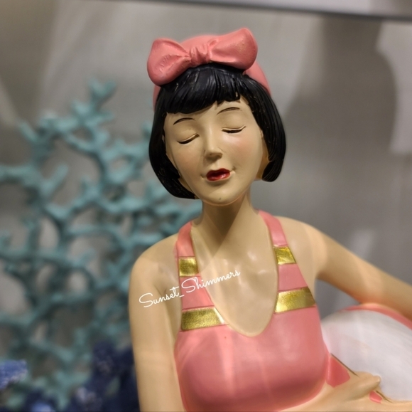Art Deco Sun Bathing Beach Beauty w/ Bow Retro Vintage like Risque Figure Decor - Picture 4 of 4